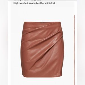 Aritzia Wilfred high waisted Angie vegan mini skirt brown 0